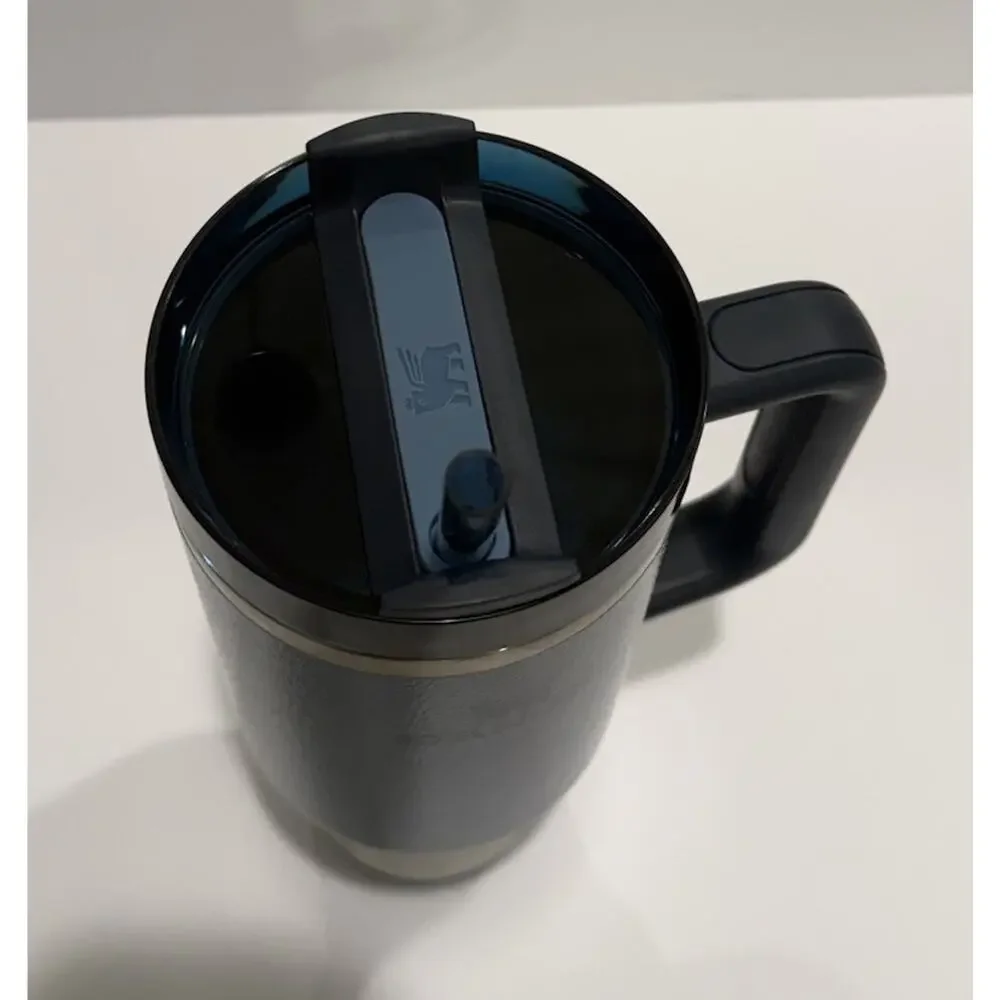 Stanley 40 oz Quencher Tumbler H2.0 Hammertone Lake Blue Dick’s Exclusive NWT